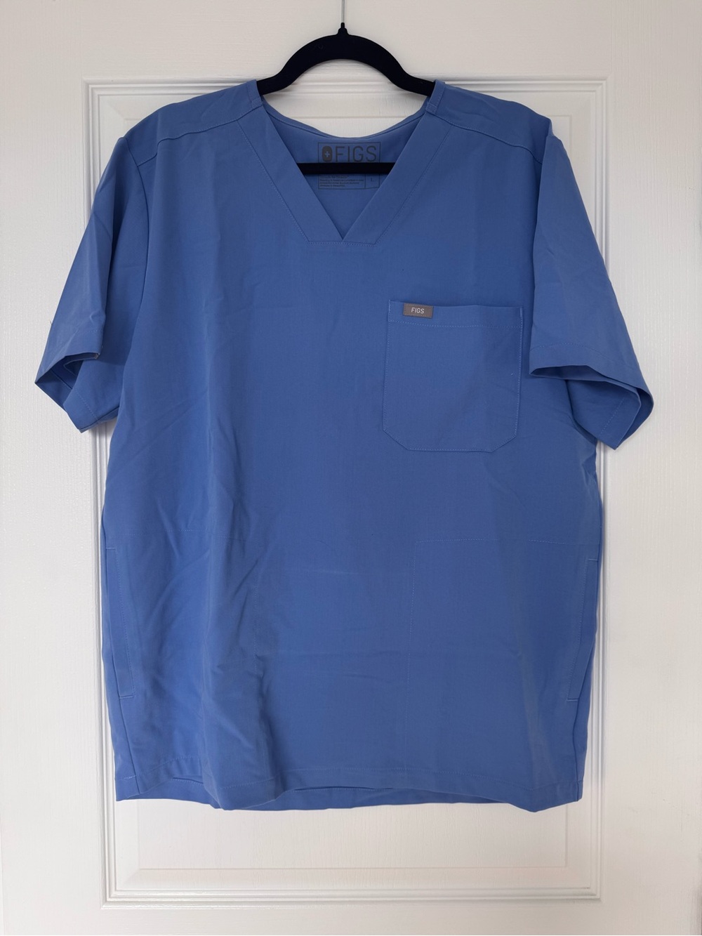 FIGS Men's V-Neck Scrub Top - Blue